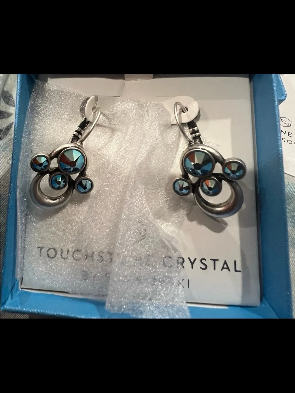 Shimmer V blue earrings vintage from touchstone crystal like new